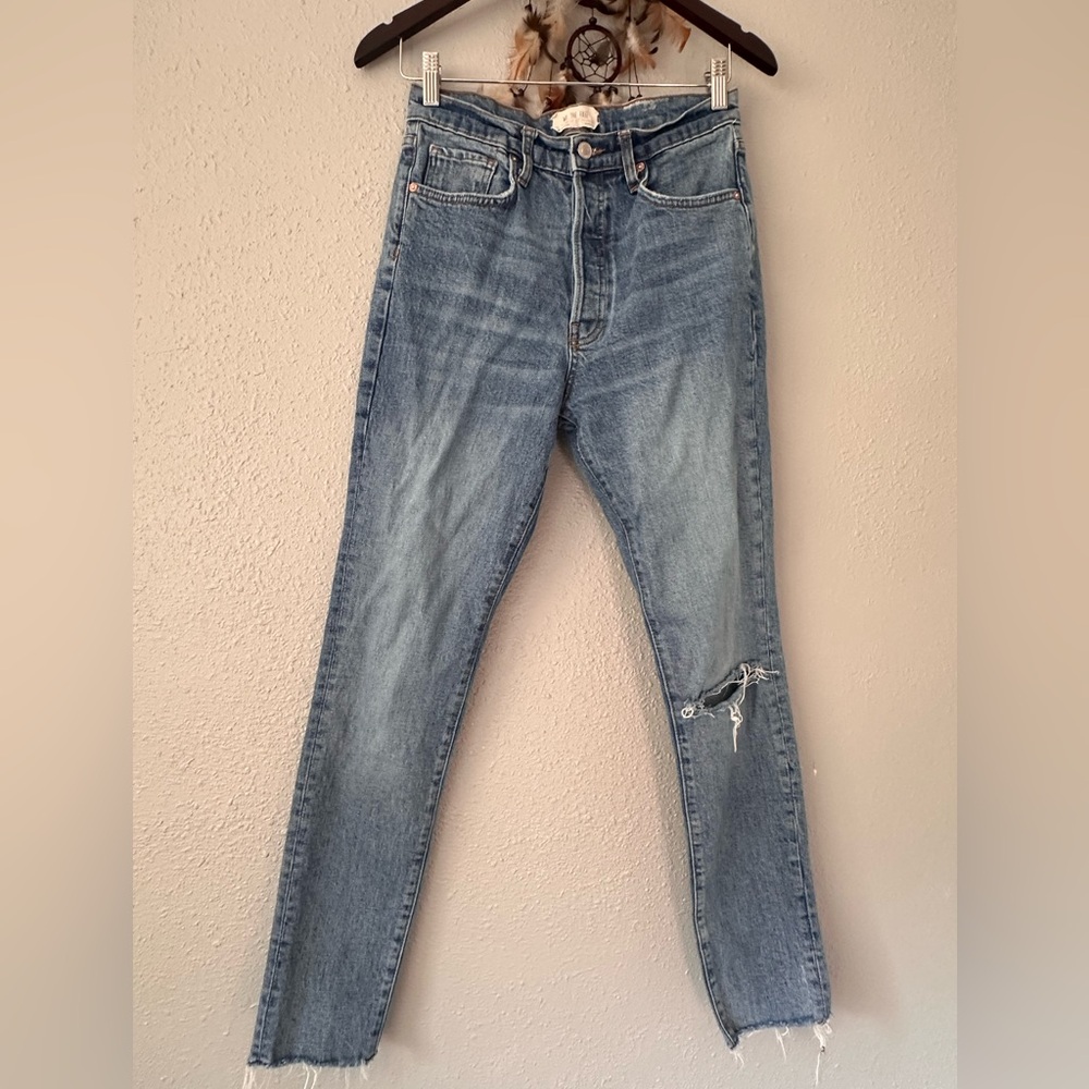 We The Free High Rise Distressed Button Fly Light Wash Straight Legs Jeans 28